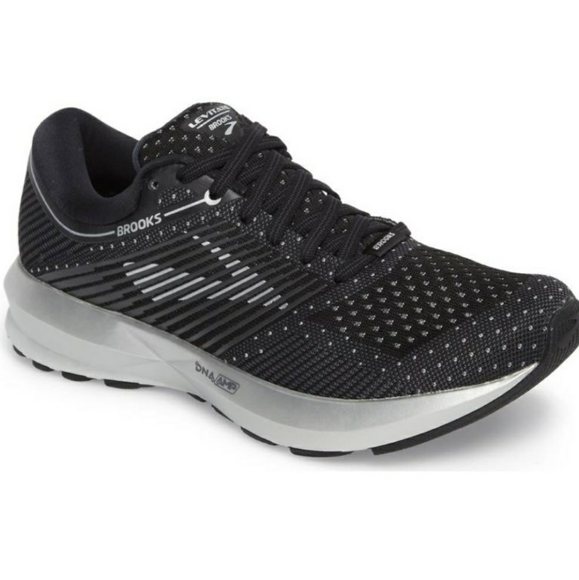 Brooks Shoes - Brooks Women's Levitate Running Shoe Size 5.5